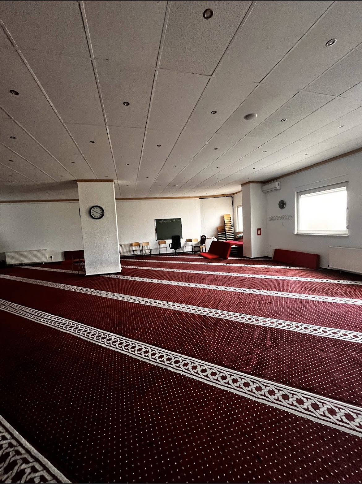 Moschee von innen hinten 